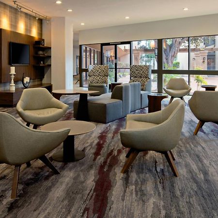 Courtyard By Marriott Oxnard/Ventura Hotel Exterior foto