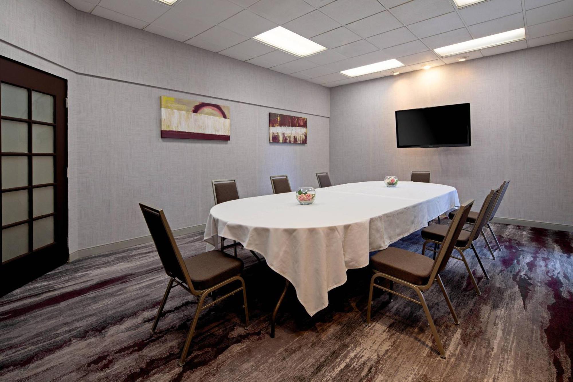 Courtyard By Marriott Oxnard/Ventura Hotel Exterior foto