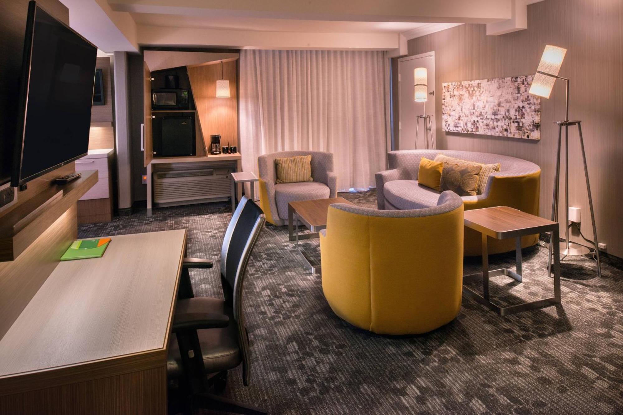 Courtyard By Marriott Oxnard/Ventura Hotel Exterior foto