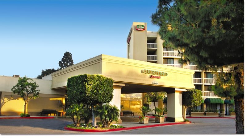 Courtyard By Marriott Oxnard/Ventura Hotel Exterior foto