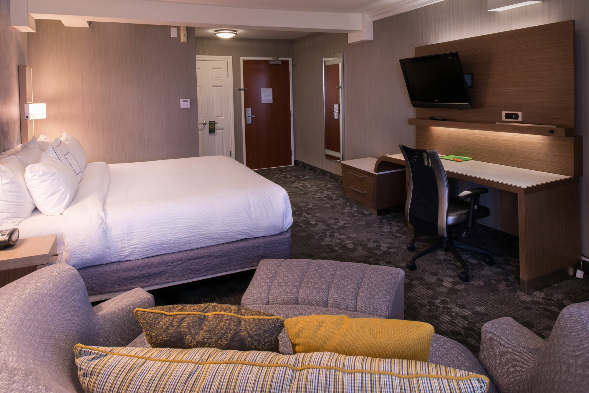 Courtyard By Marriott Oxnard/Ventura Hotel Exterior foto